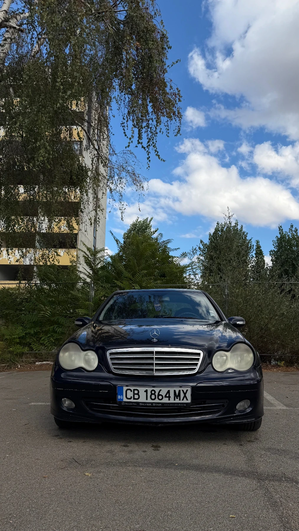 Mercedes-Benz 220, снимка 2 - Автомобили и джипове - 56246569