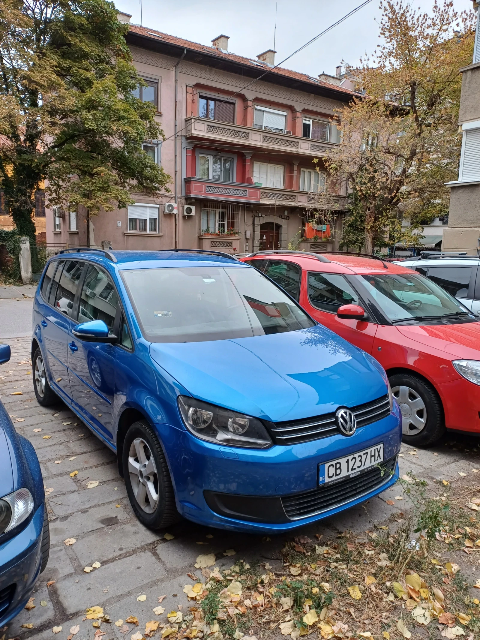 VW Touran, снимка 2 - Автомобили и джипове - 56689127