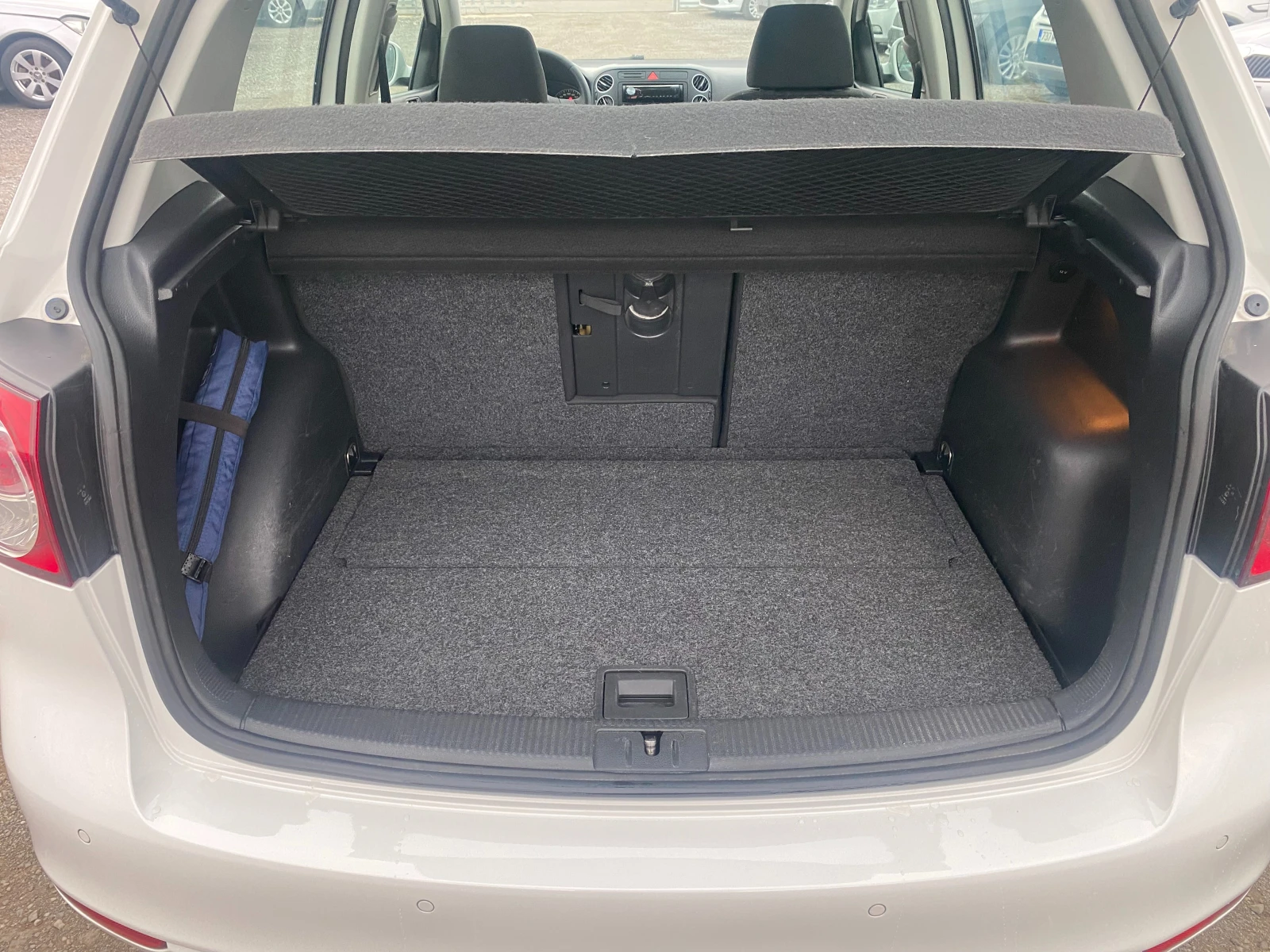 VW Golf Plus 1.6TDi ---Уникат---, снимка 12 - Автомобили и джипове - 56709773
