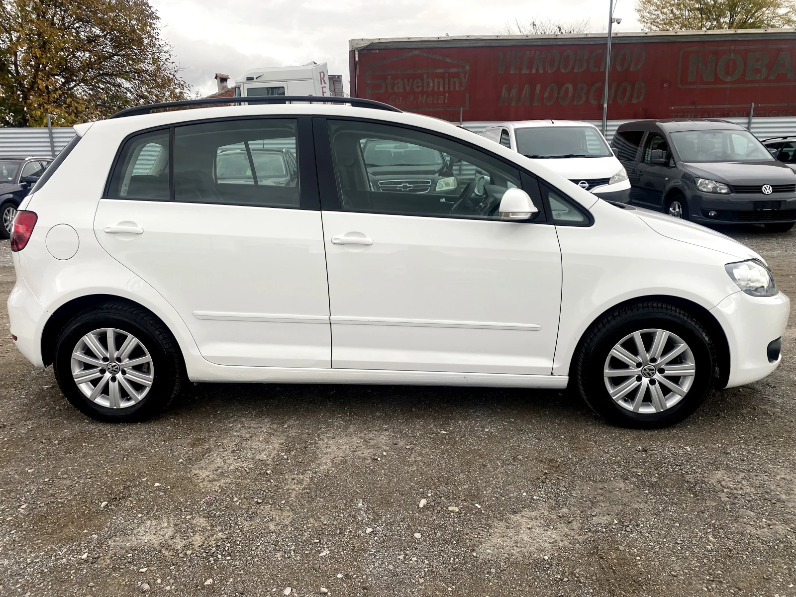 VW Golf Plus 1.6TDi ---Уникат---, снимка 2 - Автомобили и джипове - 56709773
