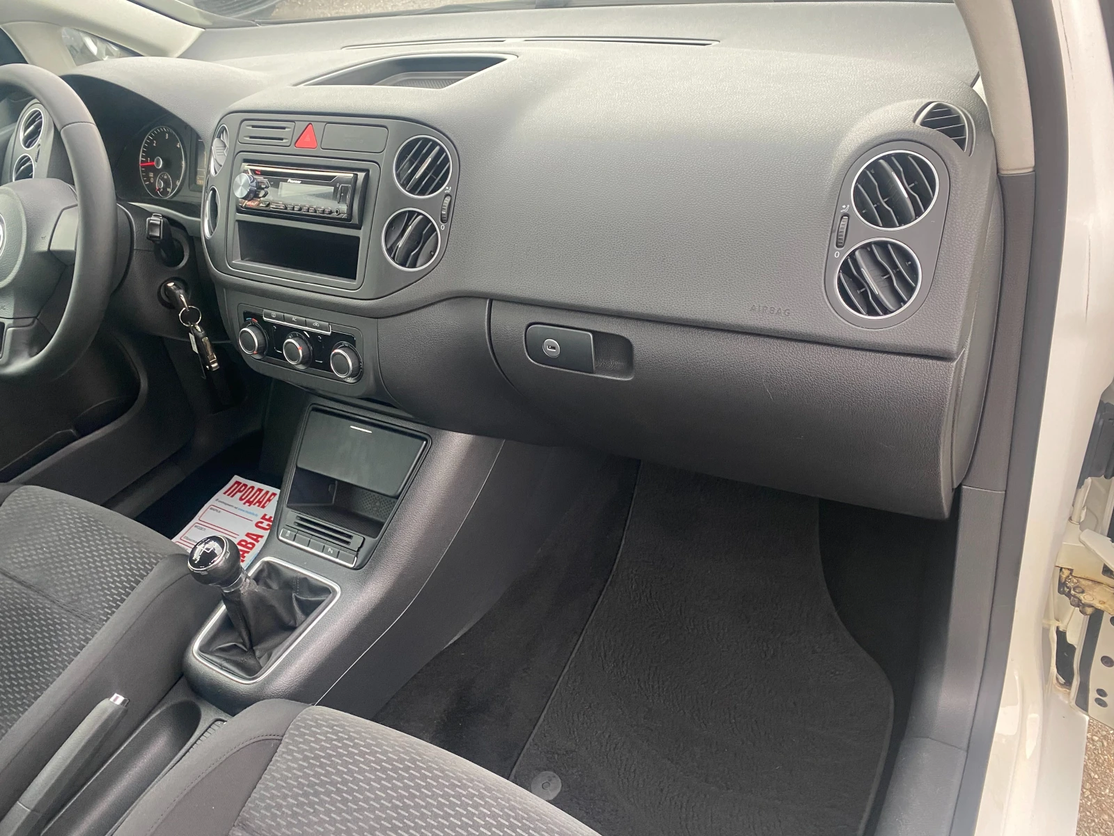 VW Golf Plus 1.6TDi ---Уникат---, снимка 9 - Автомобили и джипове - 56709773