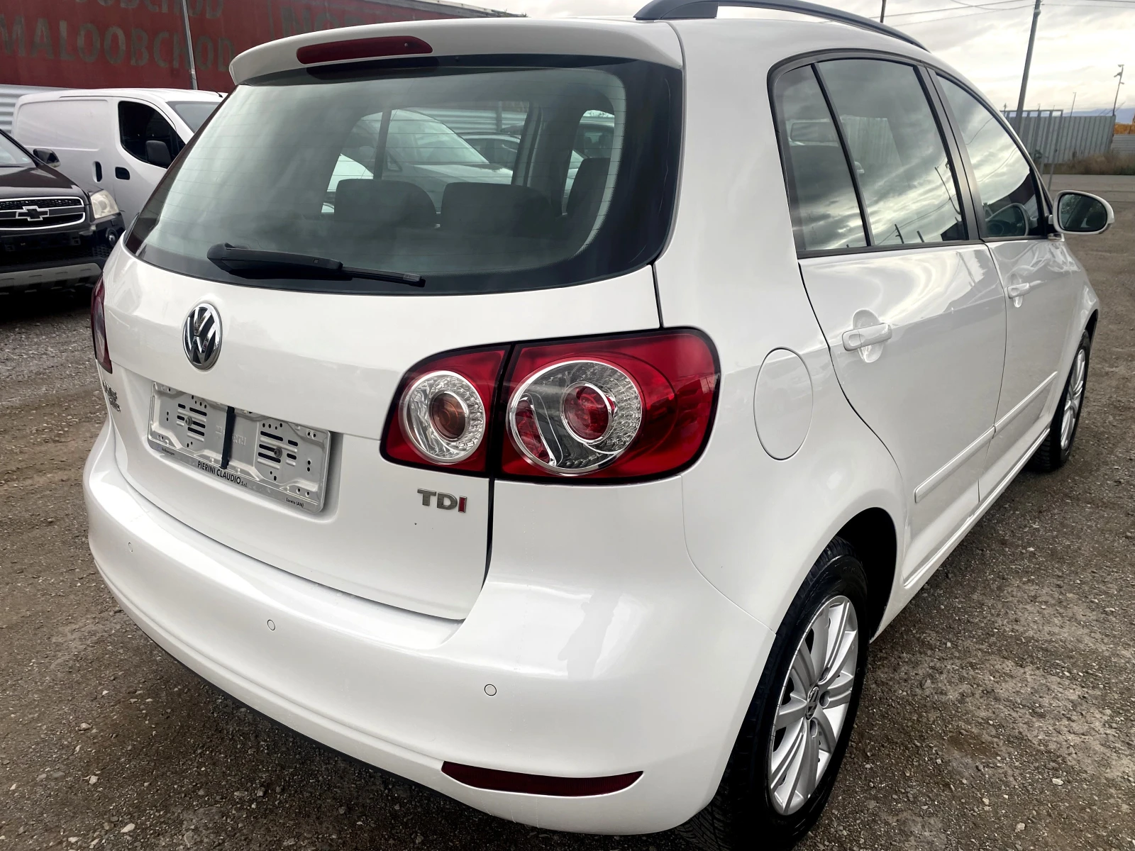 VW Golf Plus 1.6TDi ---Уникат---, снимка 3 - Автомобили и джипове - 56709773