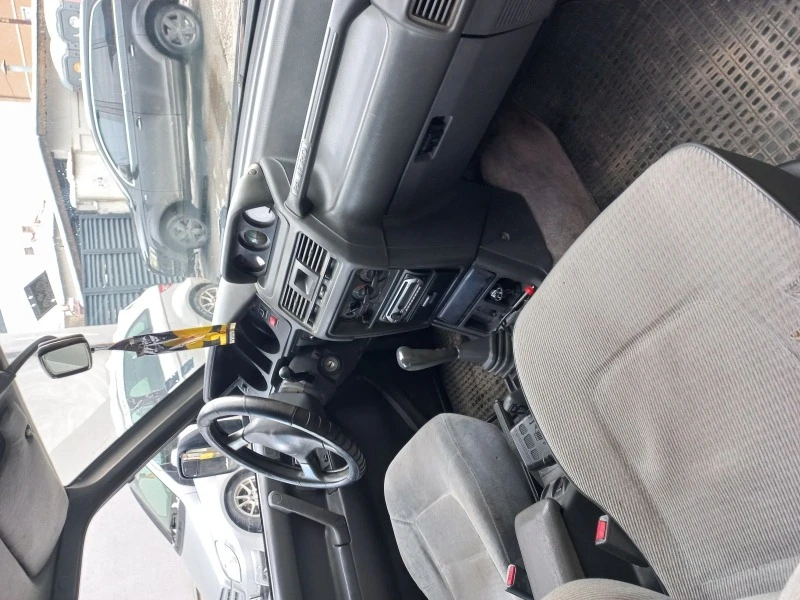 Mitsubishi Pajero 2.5 ТДИ, снимка 13 - Автомобили и джипове - 46370662