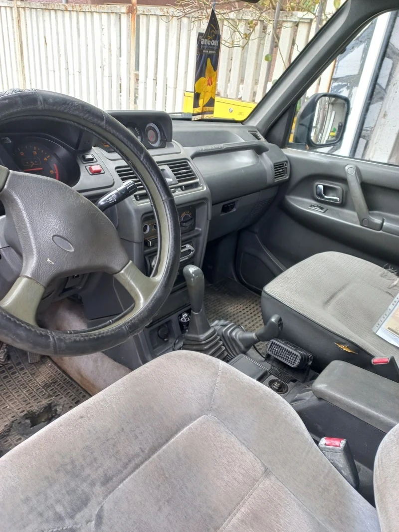 Mitsubishi Pajero 2.5 ТДИ, снимка 4 - Автомобили и джипове - 46370662