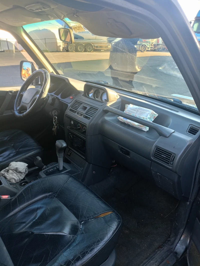 Mitsubishi Pajero, снимка 6 - Автомобили и джипове - 48388899