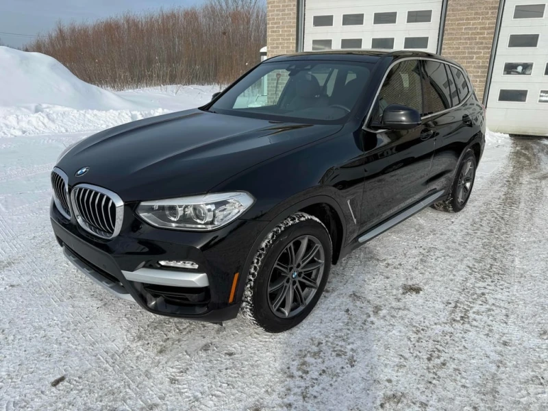 BMW X3 / xDrive30i / PANO / ПОДГРЕВИ / CARFAX