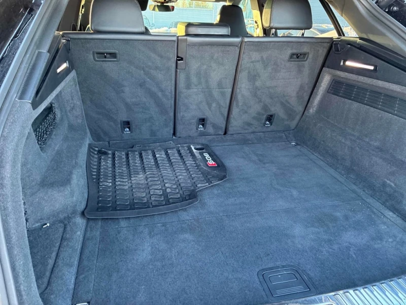 Audi RSQ8 4.0 TFSI quattro* ДИСТРОНИК* 360* ОБДУХВАНЕ, снимка 12 - Автомобили и джипове - 53360095