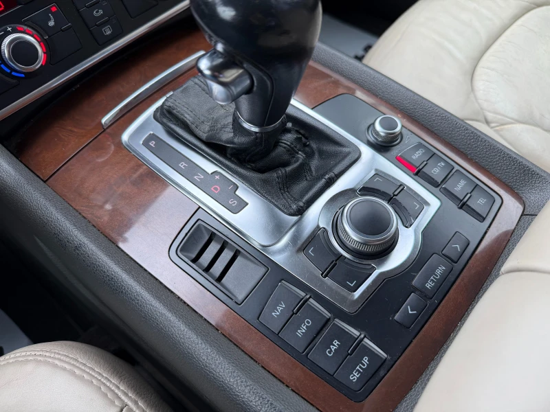 Audi Q7, снимка 11 - Автомобили и джипове - 53389644