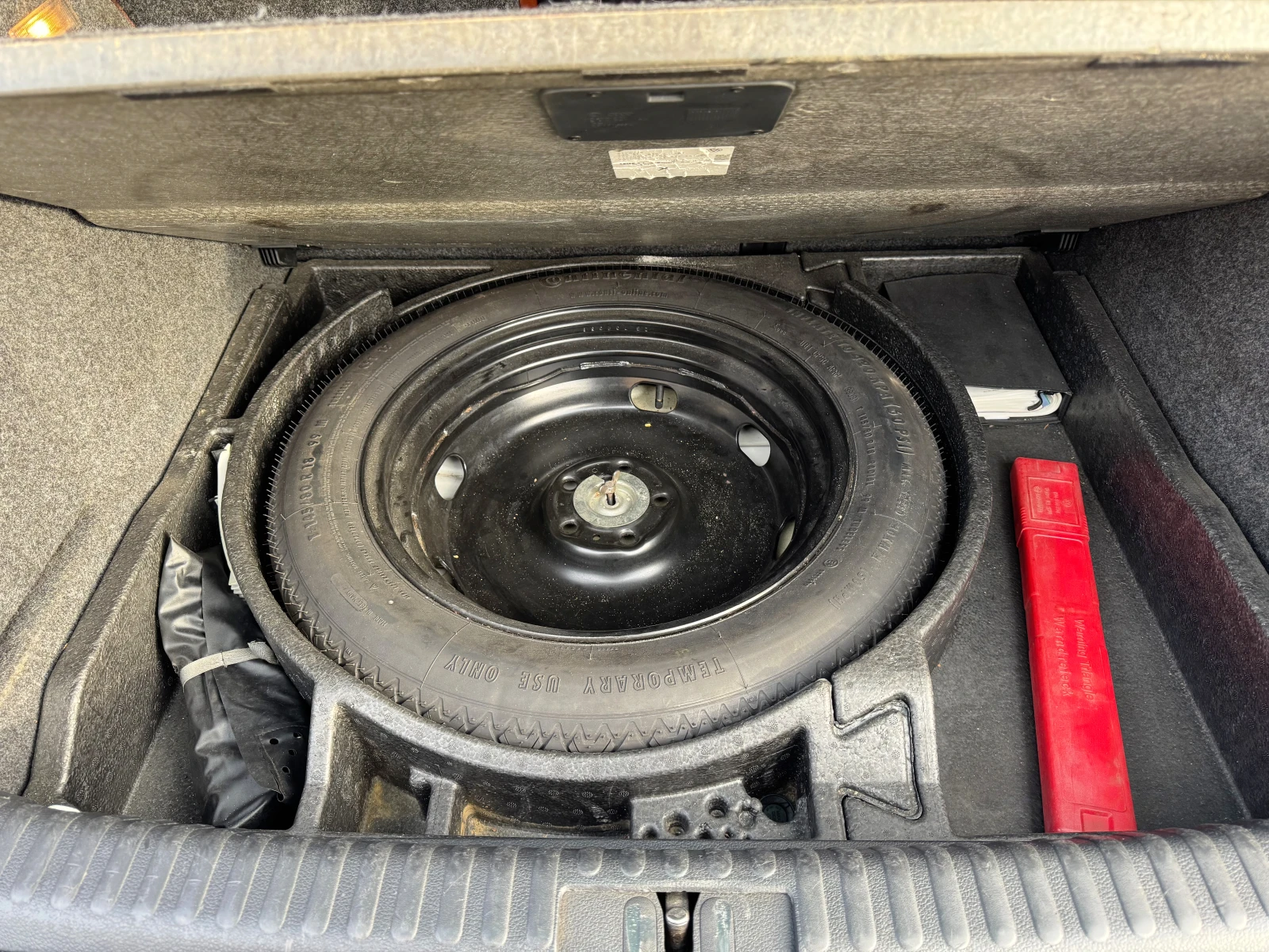 VW Tiguan 2.0 TDI 4x4, снимка 11 - Автомобили и джипове - 53769516