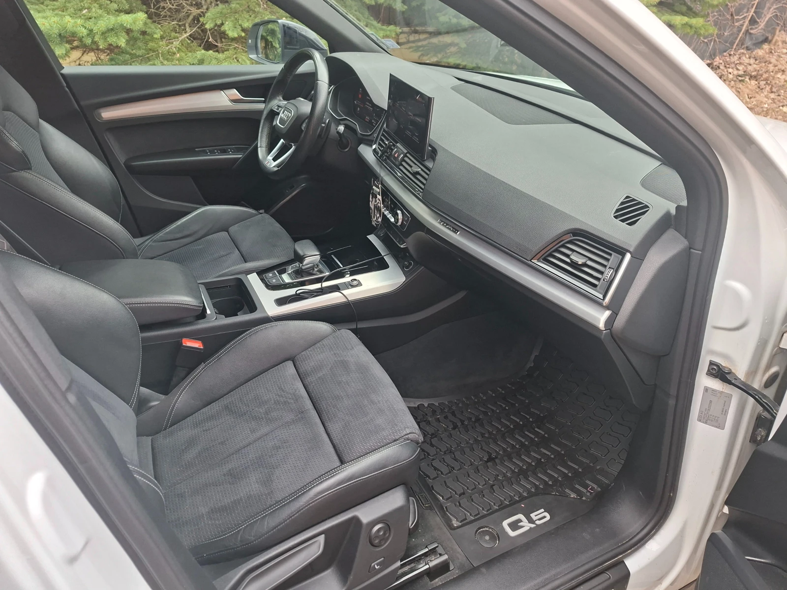 Audi Q5 Sportback/S line/Matrix LED, снимка 12 - Автомобили и джипове - 53937074