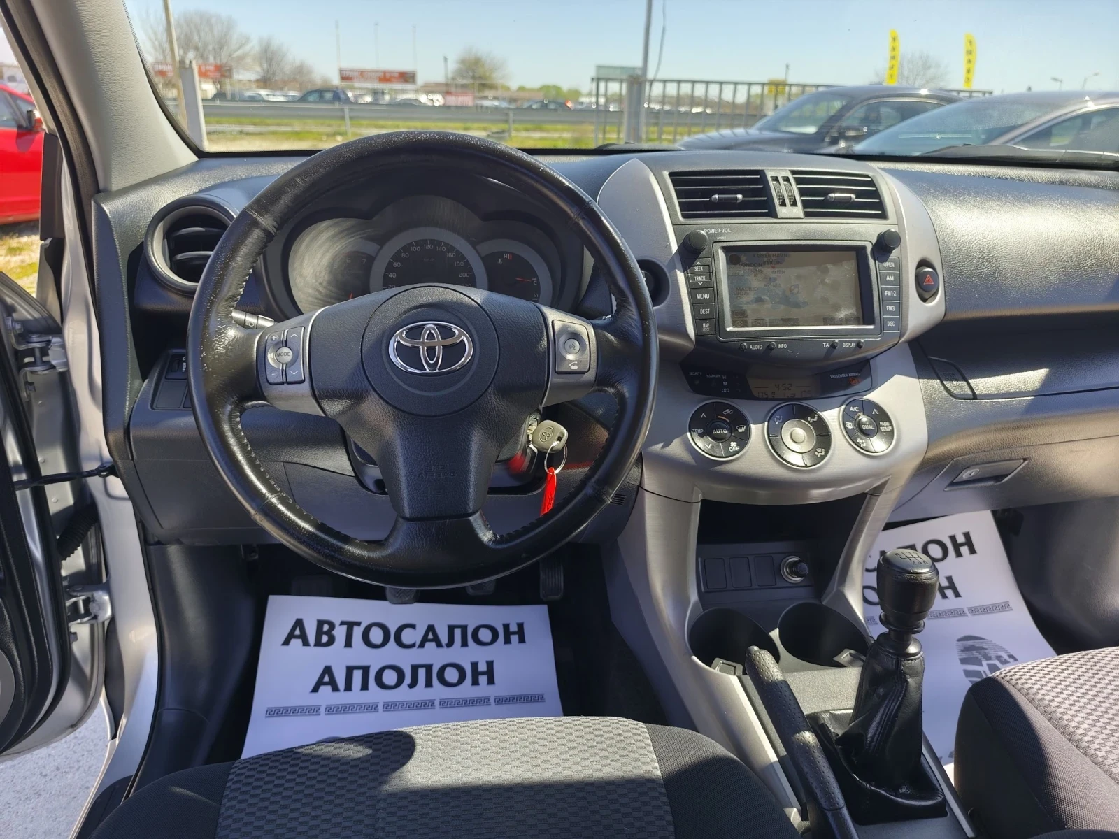 Toyota Rav4 2.2, 136кс, 4х4, Нави, Италия , снимка 11 - Автомобили и джипове - 54109832