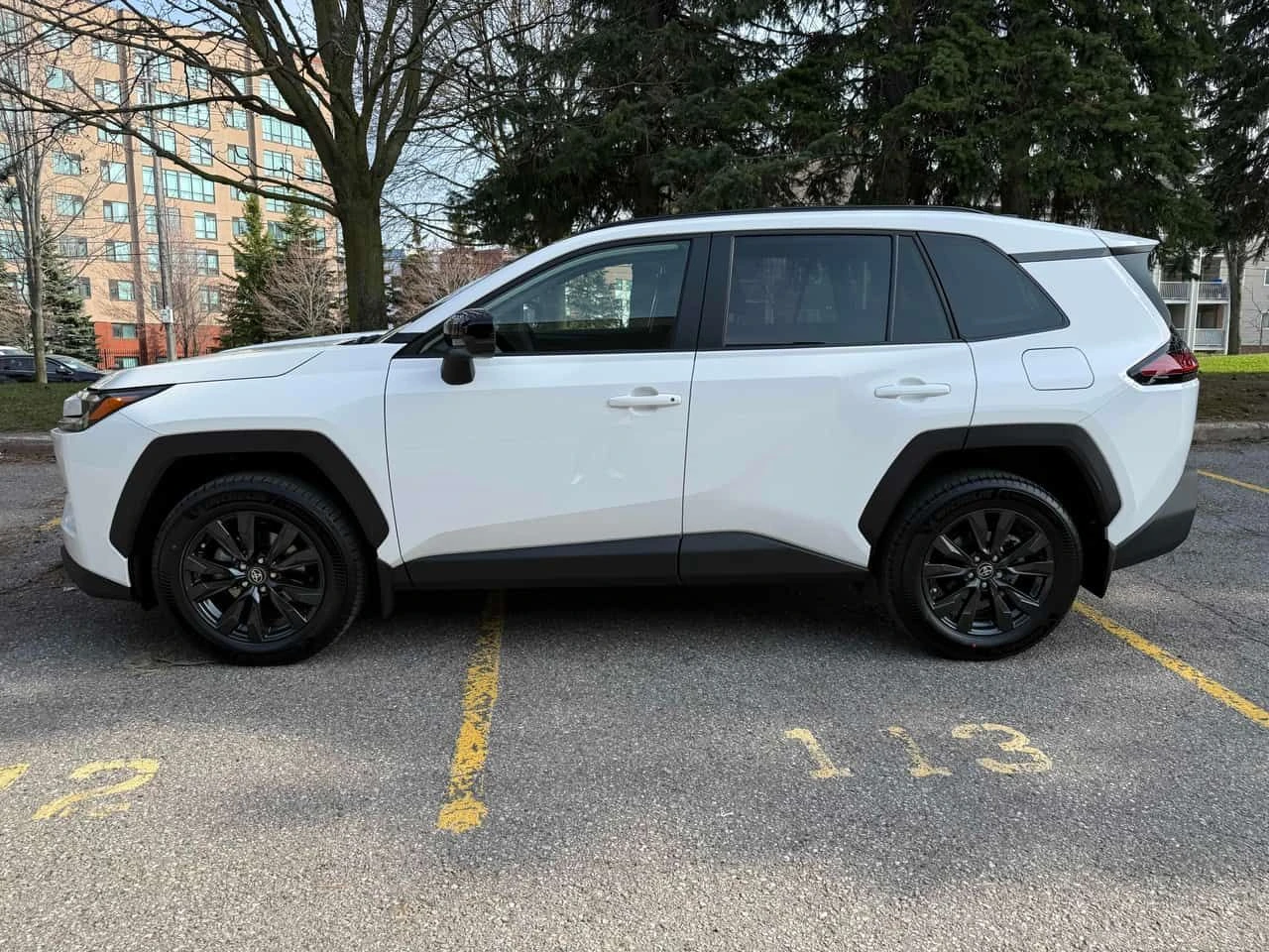 Toyota Rav4  XLE AWD /CARFAX/АВТОКРЕДИТ, снимка 2 - Автомобили и джипове - 54676186