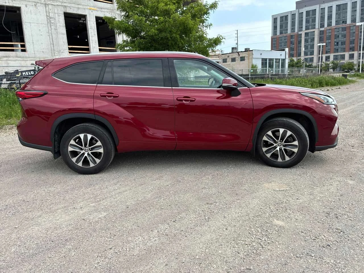 Toyota Highlander XLE| ОТ ГЛАВНО ПРЕДСТАВИТЕЛСТВО| CARFAX| КЛИПОВЕ, снимка 6 - Автомобили и джипове - 54859472