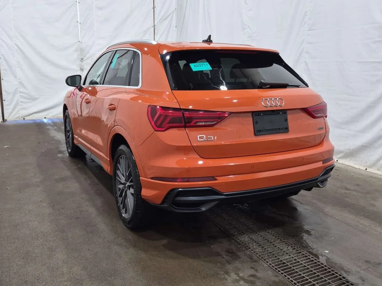 Audi Q3 Progressiv/CARFAX/Панорама/Памет/Подгрев/, снимка 4 - Автомобили и джипове - 55547775