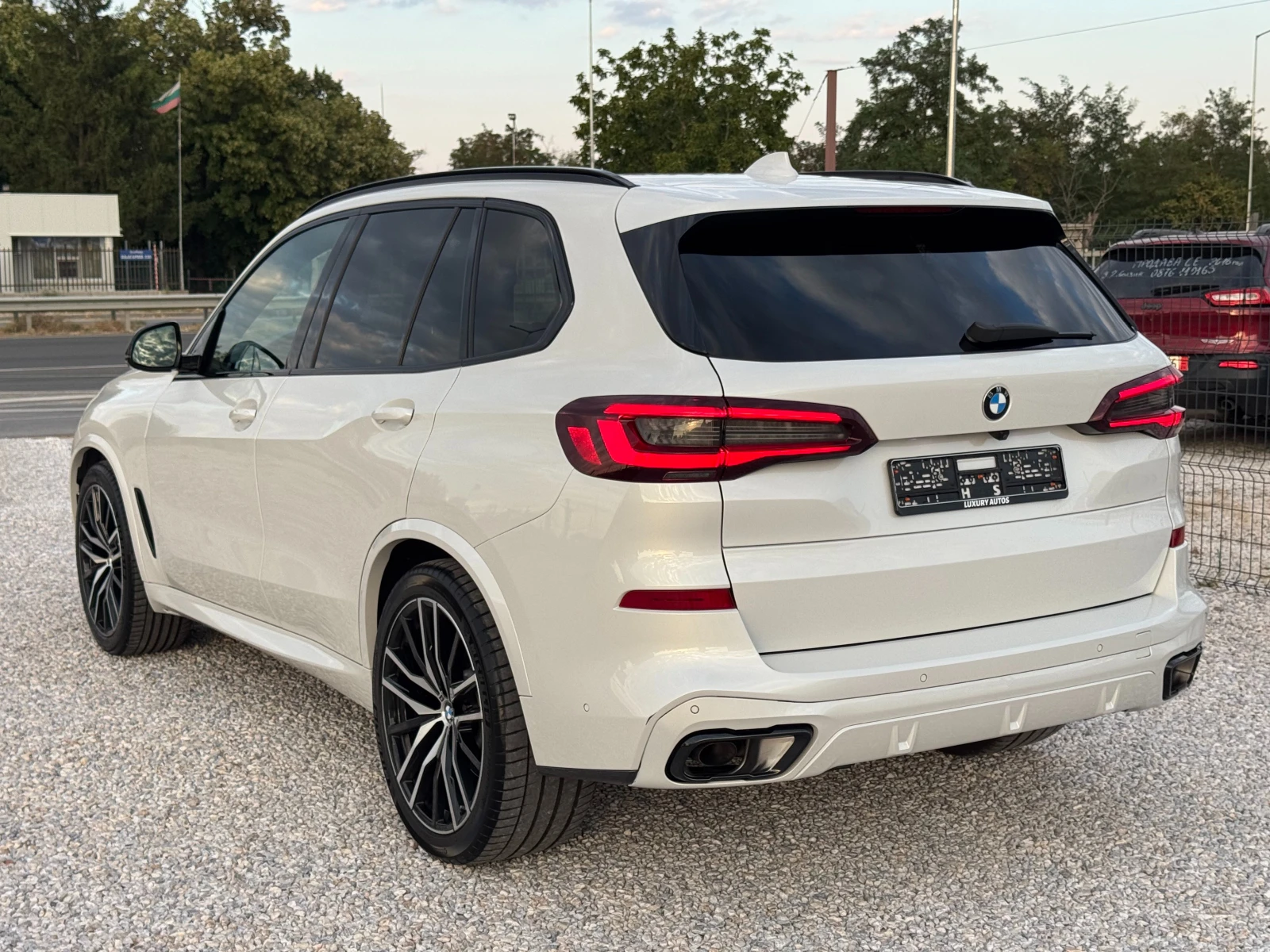 BMW X5 xDrive40d* M Sport Pro* H/K* Carbon, снимка 4 - Автомобили и джипове - 55729775