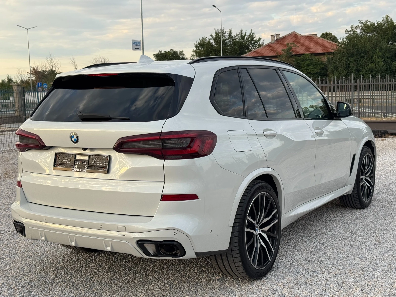 BMW X5 xDrive40d* M Sport Pro* H/K* Carbon, снимка 6 - Автомобили и джипове - 55729775