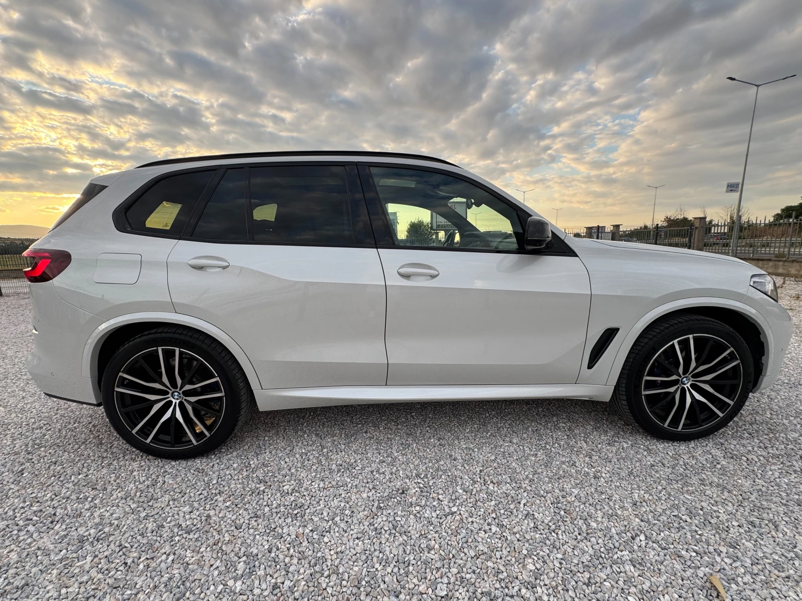 BMW X5 xDrive40d* M Sport Pro* H/K* Carbon, снимка 7 - Автомобили и джипове - 55729775
