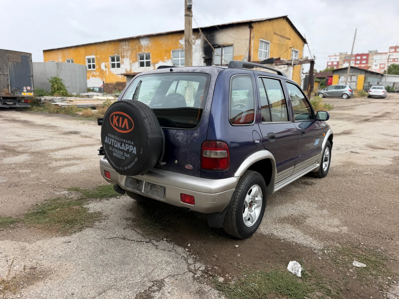 Kia Sportage 2.0TD, снимка 5 - Автомобили и джипове - 56261356