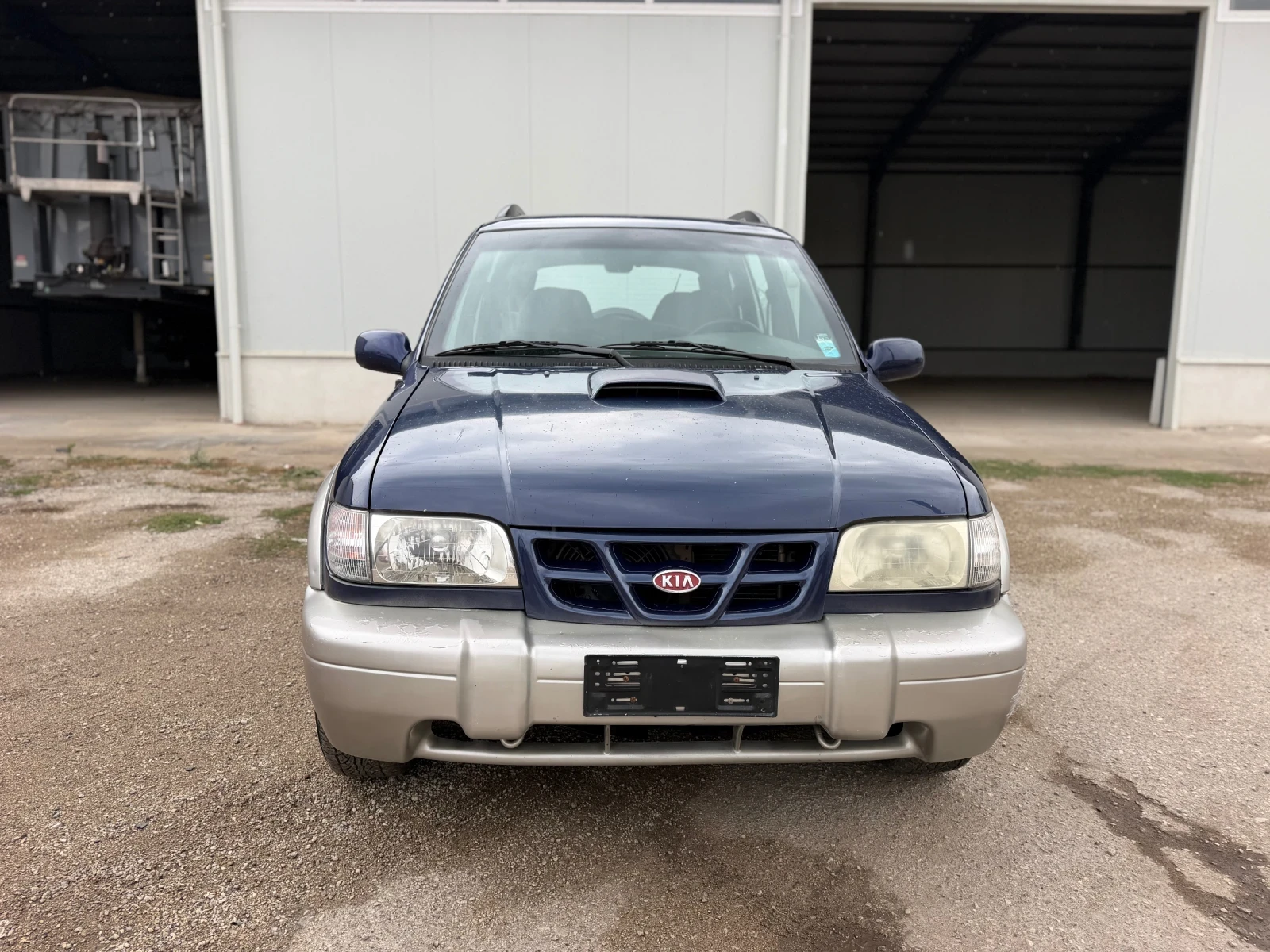 Kia Sportage 2.0TD, снимка 8 - Автомобили и джипове - 56261356