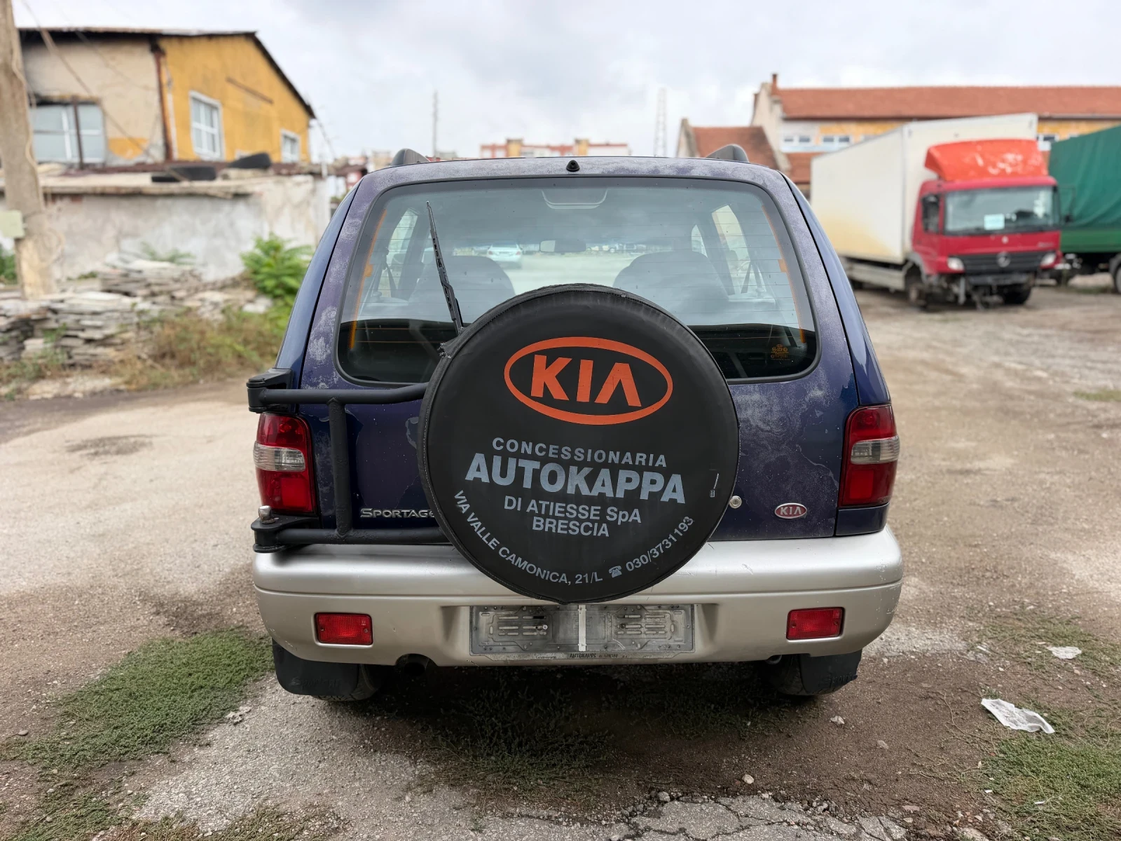 Kia Sportage 2.0TD, снимка 4 - Автомобили и джипове - 56261356