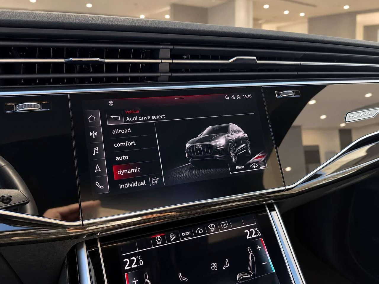 Audi Q8 Technik, снимка 13 - Автомобили и джипове - 56576102