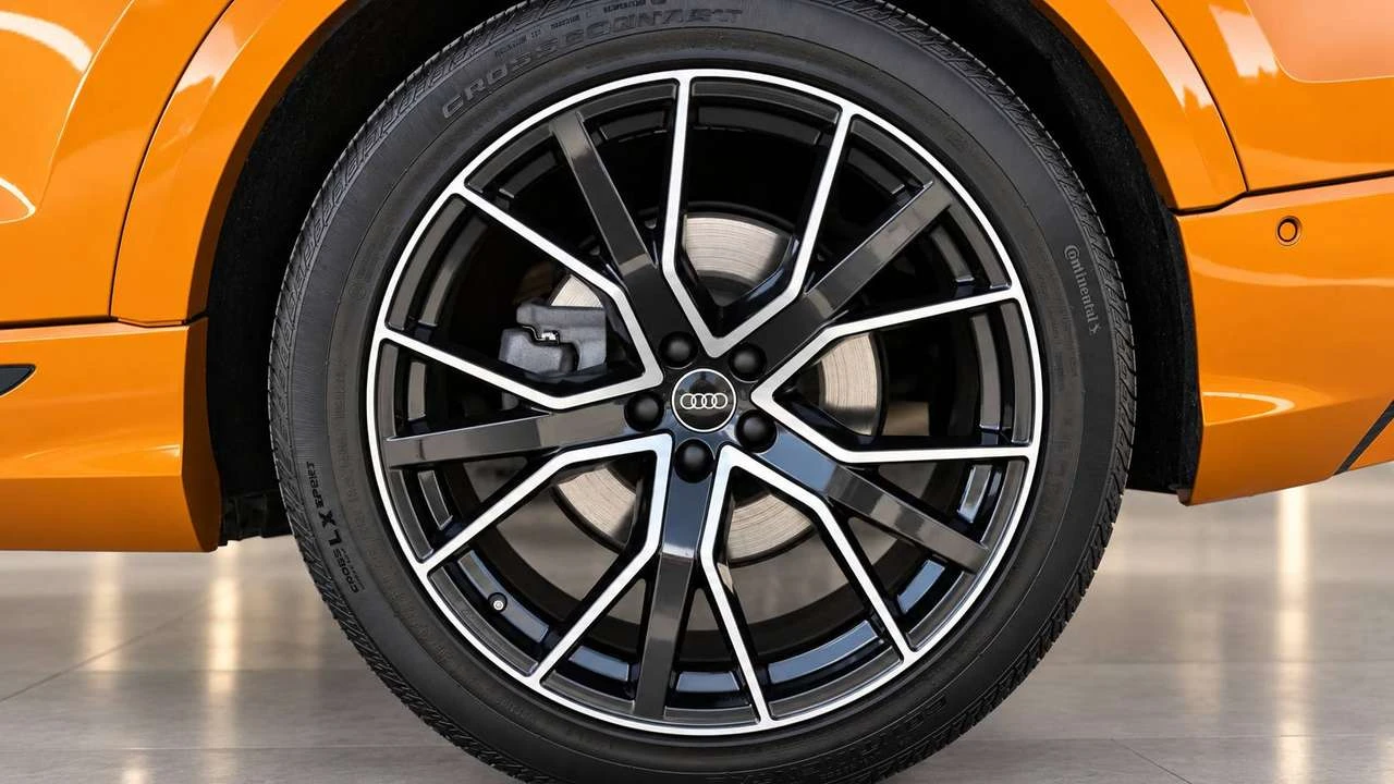 Audi Q8 Technik, снимка 7 - Автомобили и джипове - 56576102