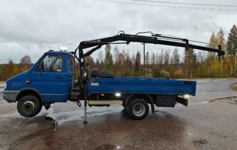 Iveco 35 Кран, снимка 1 - Бусове и автобуси - 47466507