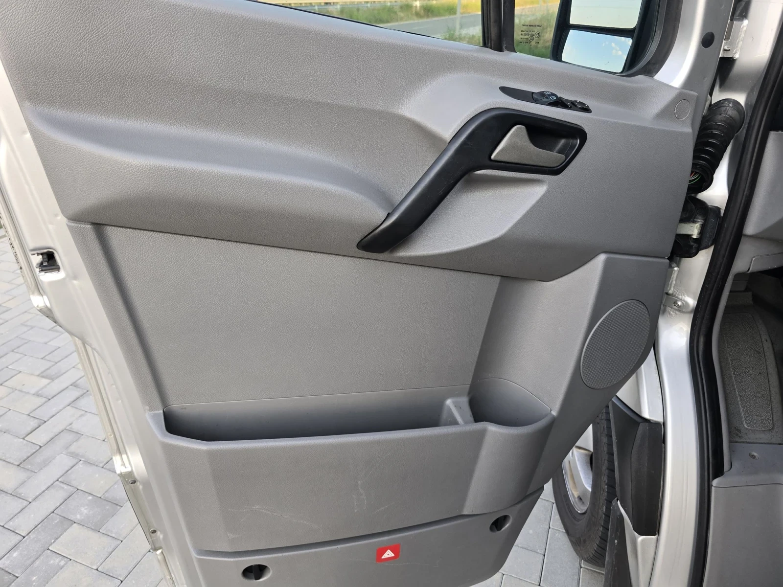 Mercedes-Benz Sprinter 318 3.0CDI/3.5T/3.5T - изображение 9