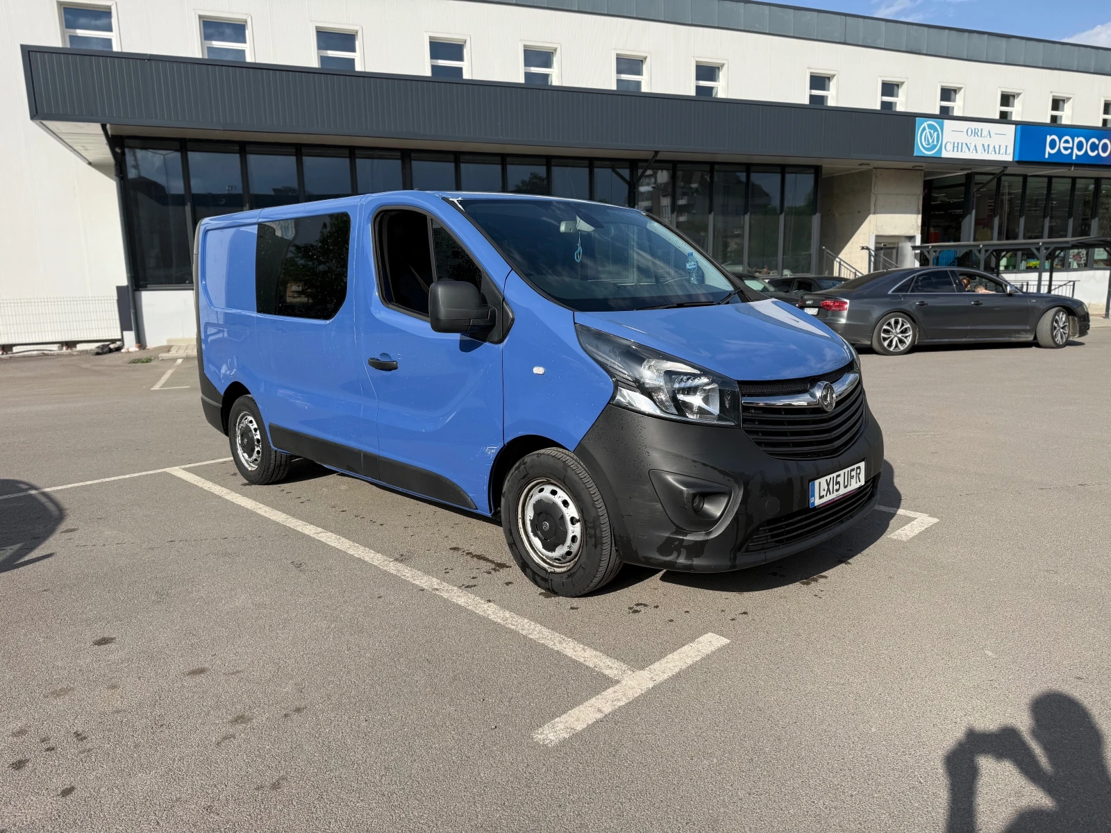 Opel Vivaro, снимка 2 - Бусове и автобуси - 54511663