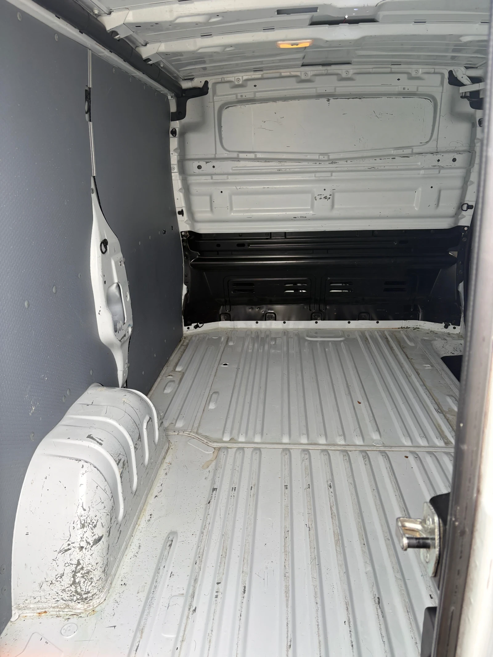 Renault Trafic DCI 140 , снимка 6 - Бусове и автобуси - 55136713
