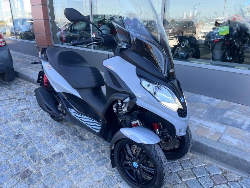 Piaggio Mp3 300 ABS, снимка 2 - Мотоциклети и мототехника - 51521375