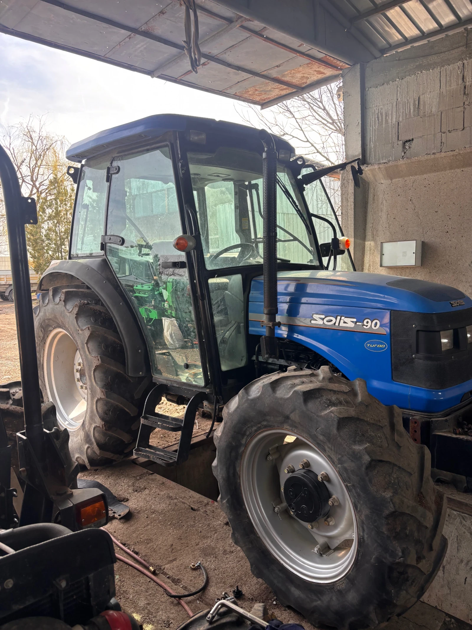 Трактор Solis 90