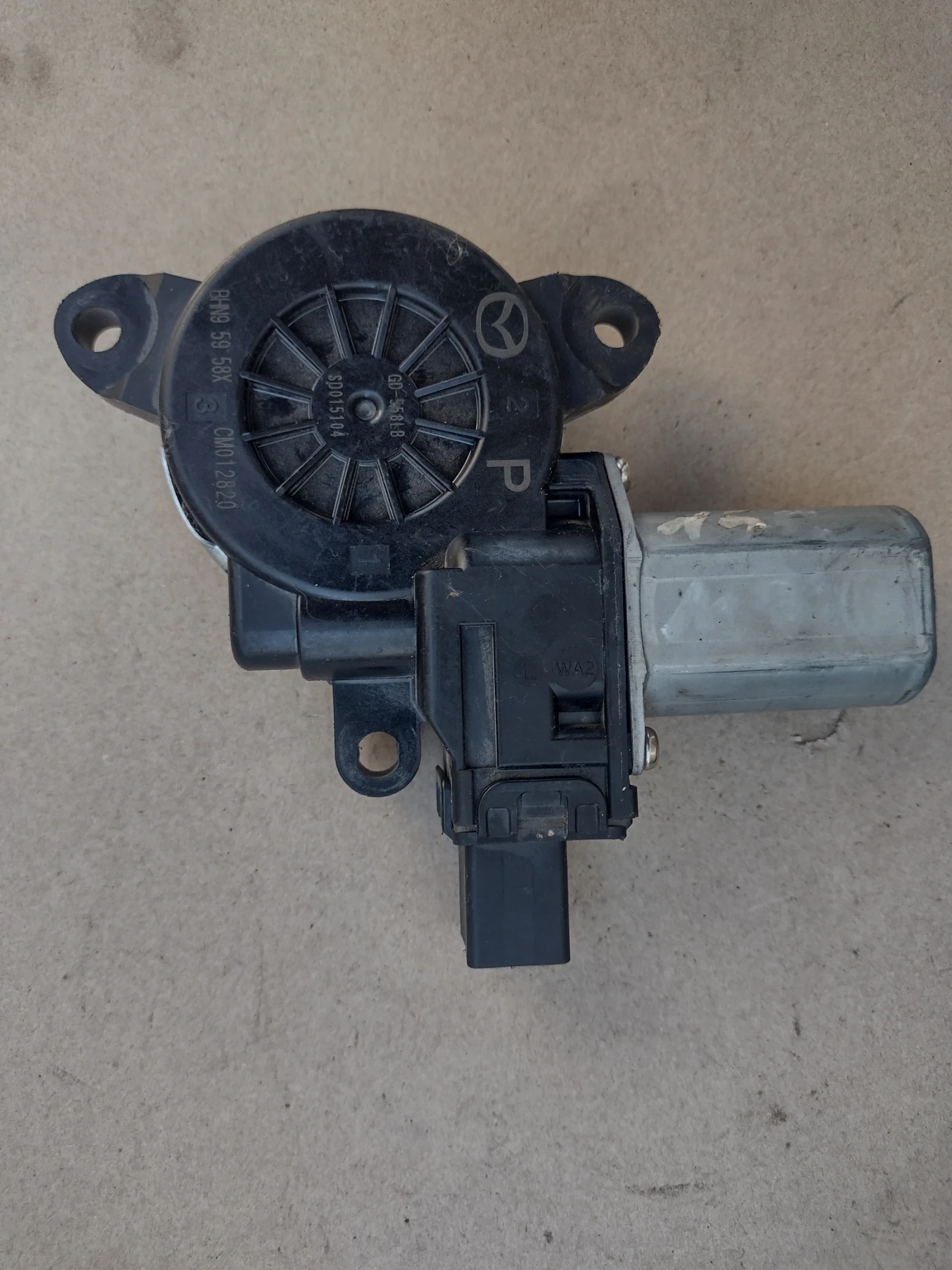 CM012800  GD-558LA  ������� �� ������ /����� ���� �����  MAZDA 3 (2014-2017)   BHP15958X | Mobile.bg � ����������� 3