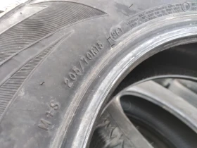 Гуми Зимни 205/70R15, снимка 6 - Гуми и джанти - 47508184