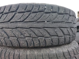 Гуми Зимни 205/70R15, снимка 1 - Гуми и джанти - 47508184