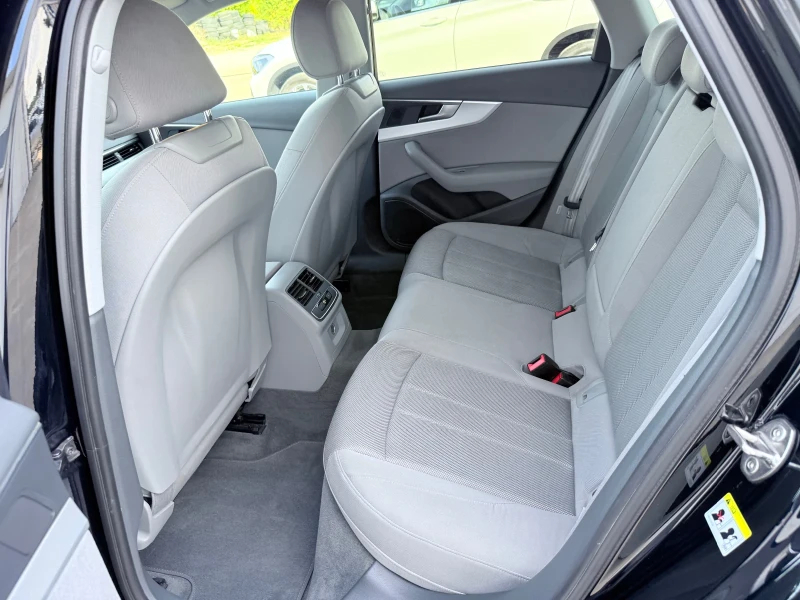 Audi A4 2.0tdi 190k.c* 4x4* Distronic* UNIKAT* , снимка 7 - Автомобили и джипове - 36586099