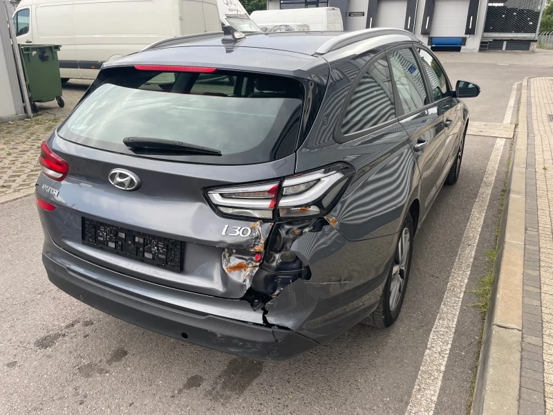 Hyundai I30 1.6CRDI+ 116kc+ Xenon+ Automatic+ Navi+ Камера, снимка 5 - Автомобили и джипове - 46976621