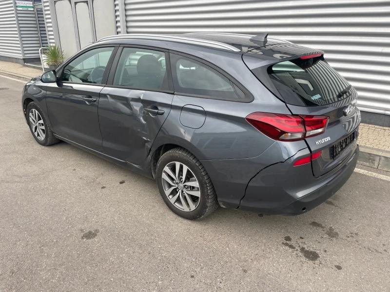 Hyundai I30 1.6CRDI+ 116kc+ Xenon+ Automatic+ Navi+ Камера, снимка 3 - Автомобили и джипове - 46976621