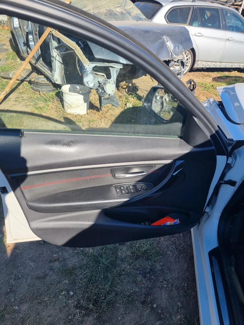 BMW 320 Бензи дизел М-пакет, снимка 13 - Автомобили и джипове - 49675211