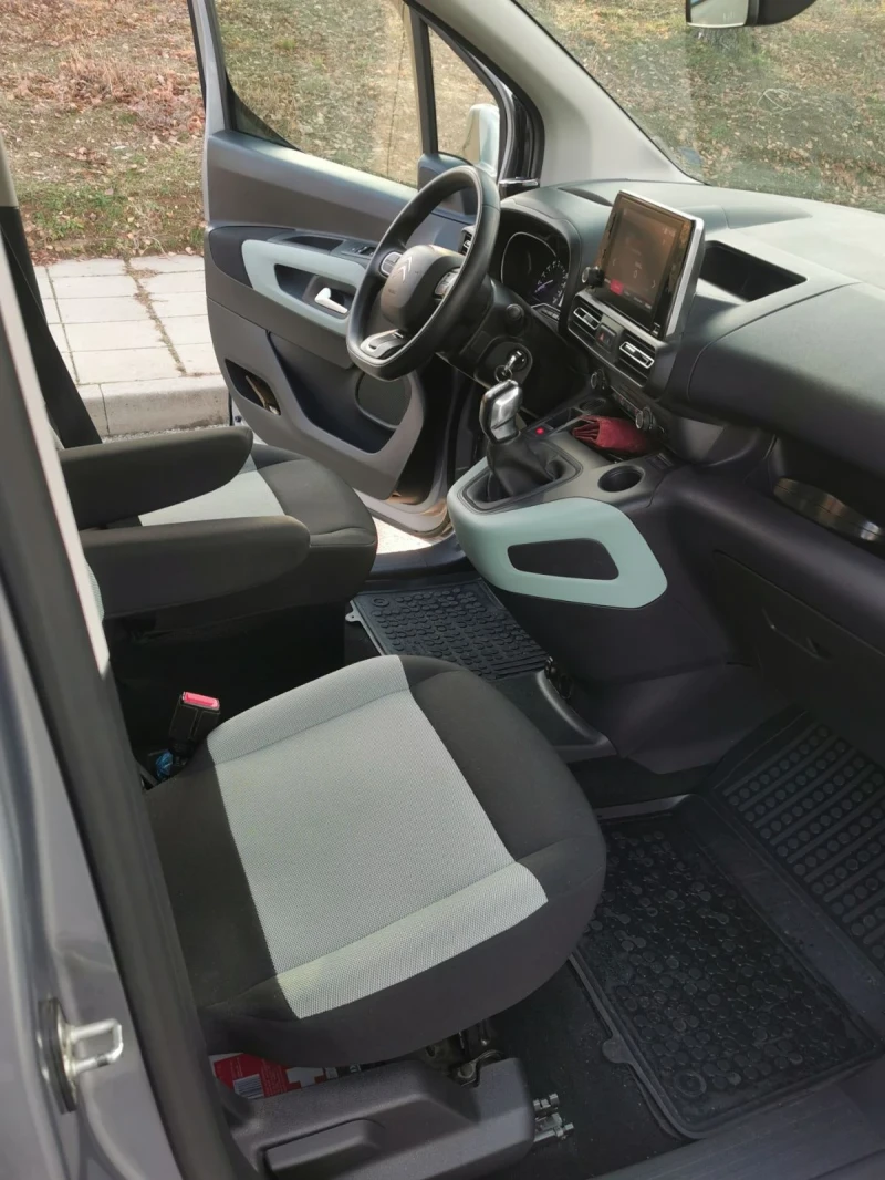 Citroen Berlingo, снимка 8 - Автомобили и джипове - 48364922