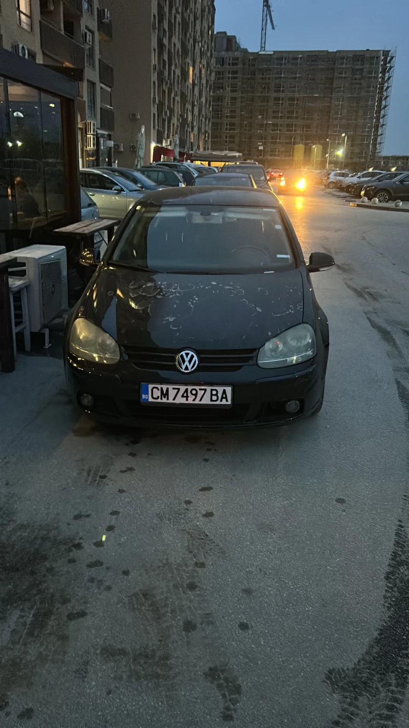 VW Golf, снимка 1 - Автомобили и джипове - 49281565