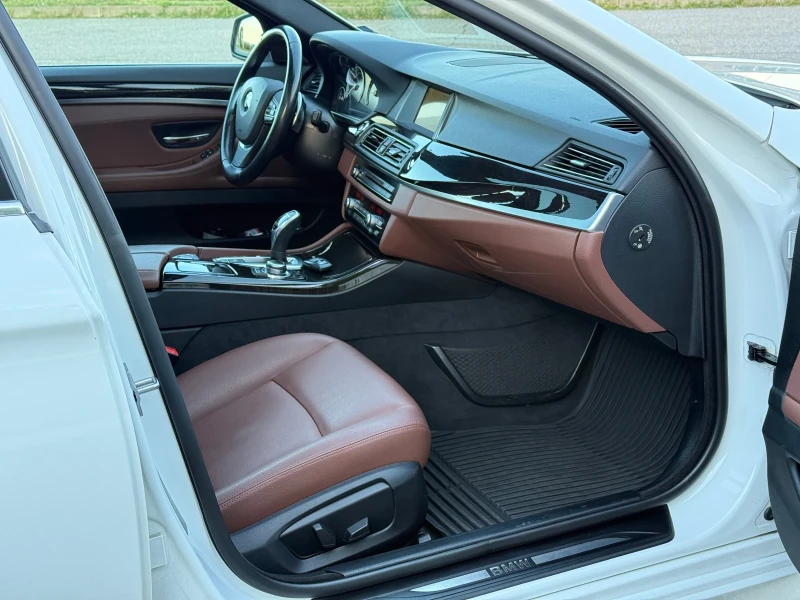 BMW 525 XD 218к.с * Дистроник* * Панорама* * Face-Lift* , снимка 12 - Автомобили и джипове - 50030709