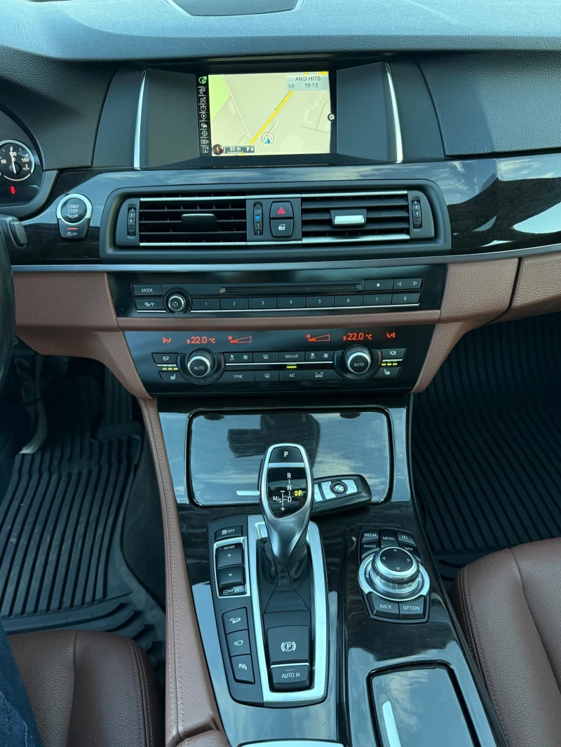 BMW 525 XD 218к.с * Дистроник* * Панорама* * Face-Lift* , снимка 16 - Автомобили и джипове - 50030709