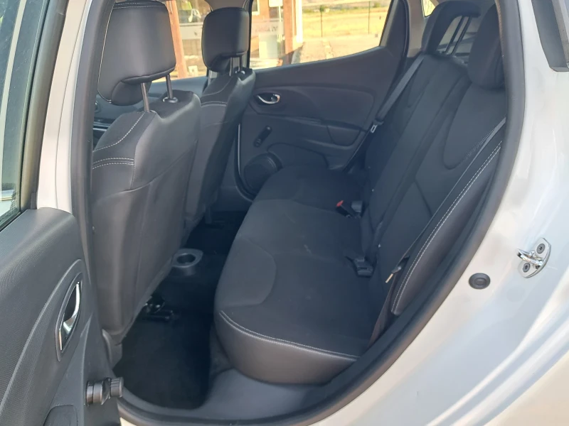 Renault Clio 0.9 Tse, снимка 12 - Автомобили и джипове - 51543451