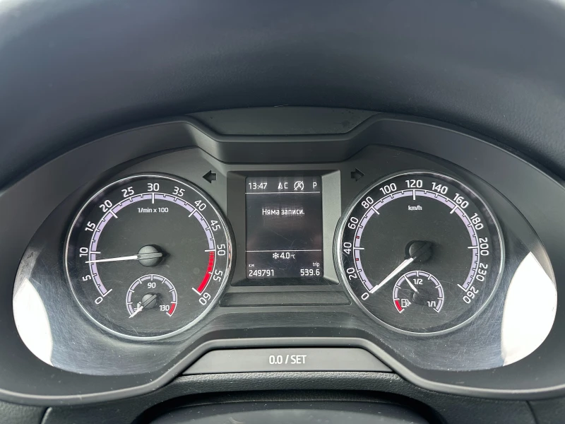 Skoda Octavia facelift/1.6d 116 к.с./ГАРАНЦИЯ ОТ КЕНТАВЪР , снимка 14 - Автомобили и джипове - 53040822