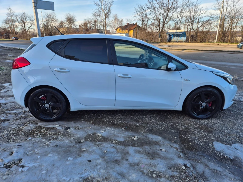 Kia Ceed 1.4i 100k.s.GAS, снимка 4 - Автомобили и джипове - 53118790