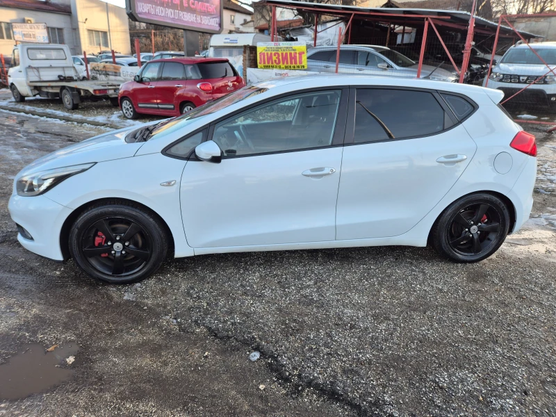 Kia Ceed 1.4i 100k.s.GAS, снимка 8 - Автомобили и джипове - 53118790
