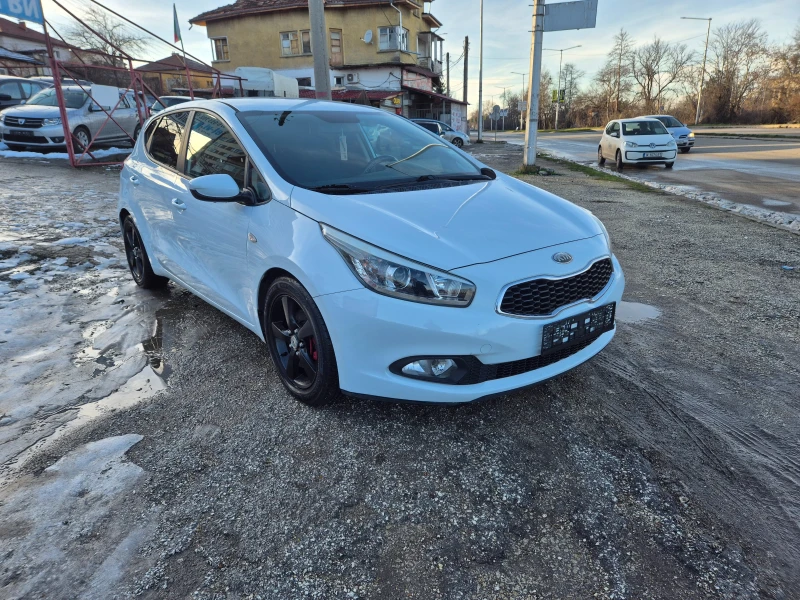 Kia Ceed 1.4i 100k.s.GAS, снимка 3 - Автомобили и джипове - 53118790
