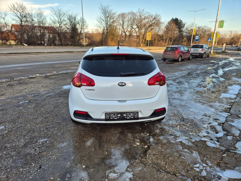 Kia Ceed 1.4i 100k.s.GAS, снимка 6 - Автомобили и джипове - 53118790
