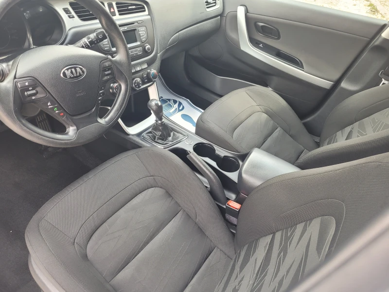 Kia Ceed 1.4i 100k.s.GAS, снимка 9 - Автомобили и джипове - 53118790